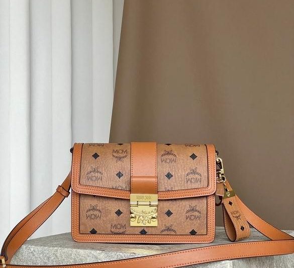 MCM Replica Bags MWPBAW005CO001 22X5.5X15.5cm JY