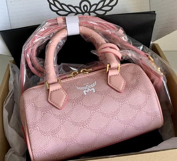 MCM Replica Bags 901895 18X9.5X9cm EY