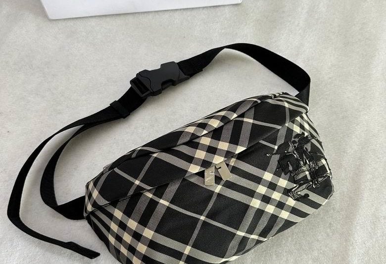 Burberry Replica Bags 33X11X18cm 081616 IQ