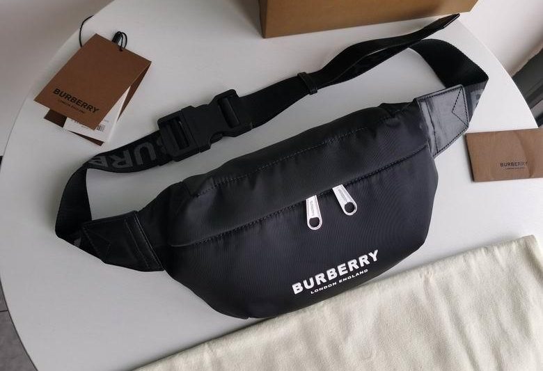 Burberry Replica Bags 80490951 31×7.5x16cm HQ