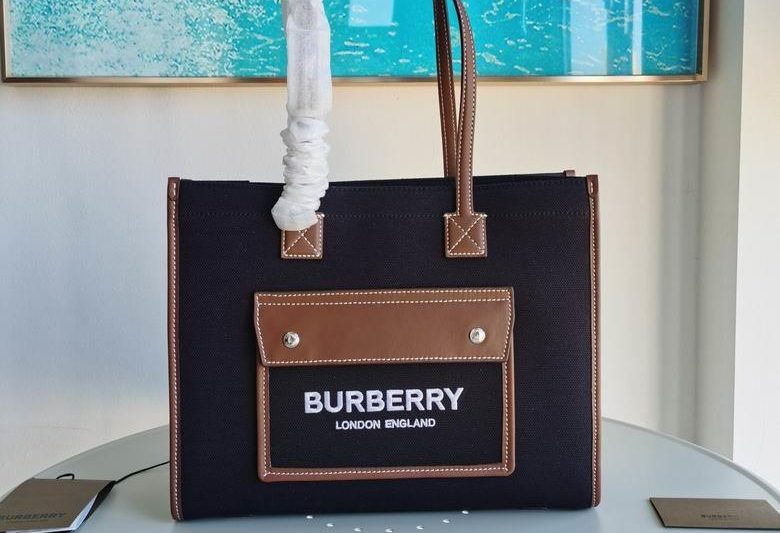 Burberry Replica Bags 80576001 33×12.5x26cm HQ