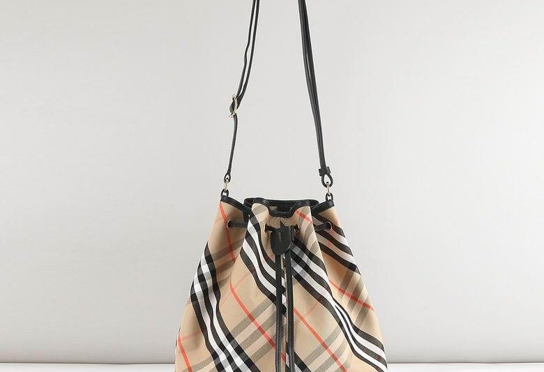Burberry Replica Bags 27.5X16X29cm 100901 IQ 2colour