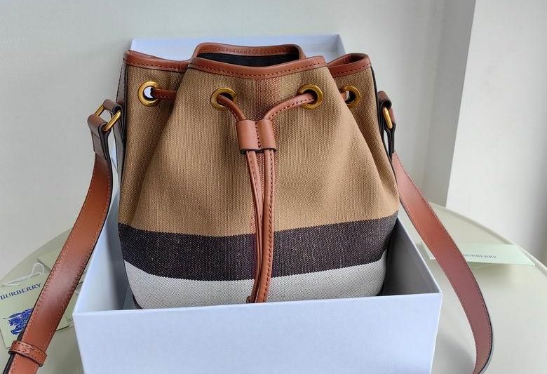 Burberry Replica Bags 22X15X27cm 060834 IQ 2colour