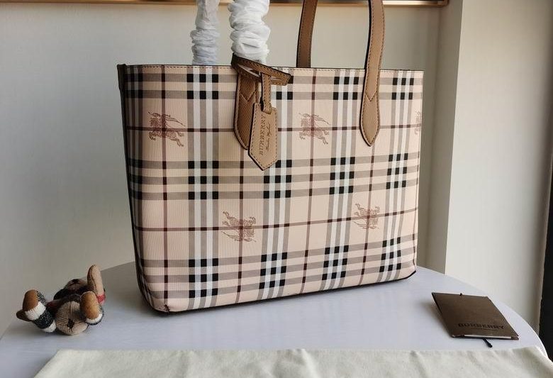 Burberry Replica Bags 6351 37X29X13cm IQ 4colour