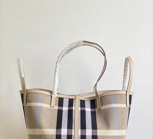 Burberry Replica Bags BO2112238 24X30X25
