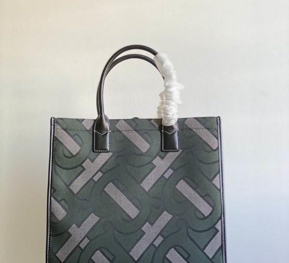 Burberry Replica Bags BO2112231 35.5X15X37.5 two colors