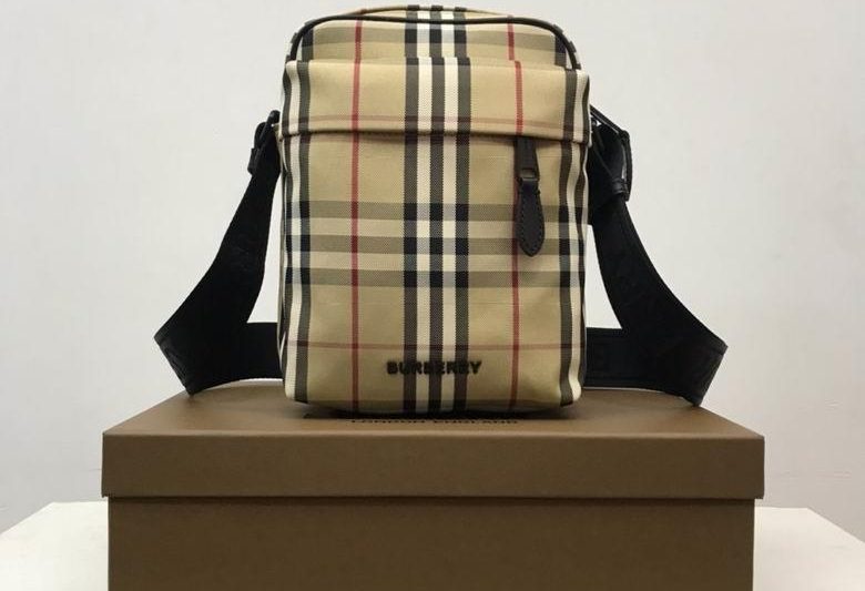 Burberry Replica Bags 80732731 16X4X20.5cm DN