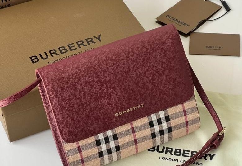 Burberry Replica Bags 40609731 22X17X5.5cm YG 3colour