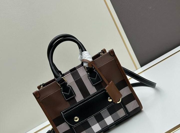 Burberry Replica Bags Bur 8571 23x8x19cm jj