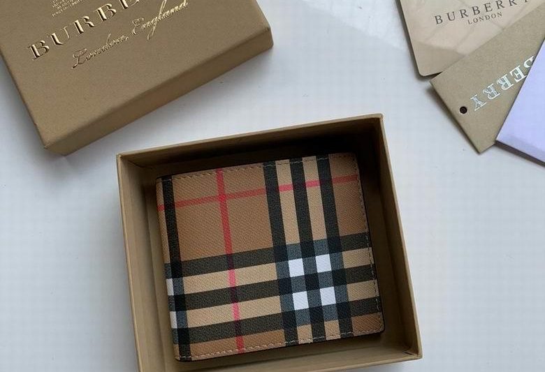 Burberry Replica Bags 40740371 11X10cm
