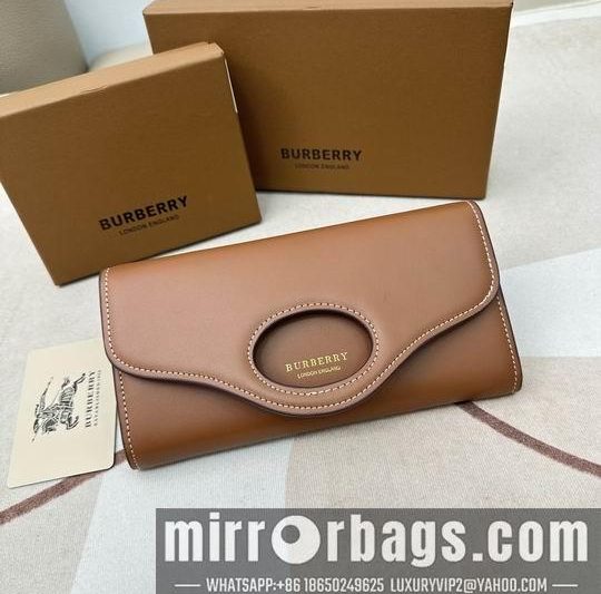 Burberry Replica Bags Burberry 2161棕 19x10x3cm zy