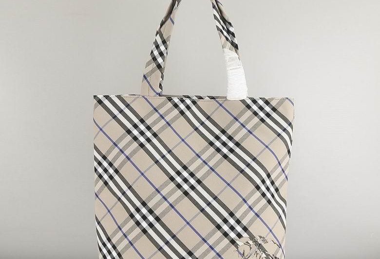 Burberry Replica Bags 81977161 33X12.5X65cm WP 3colour