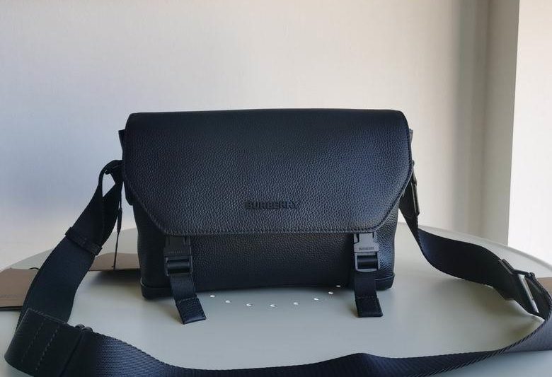 Burberry Replica Bags 80528991 29×8.5×17.5cm HQ 1