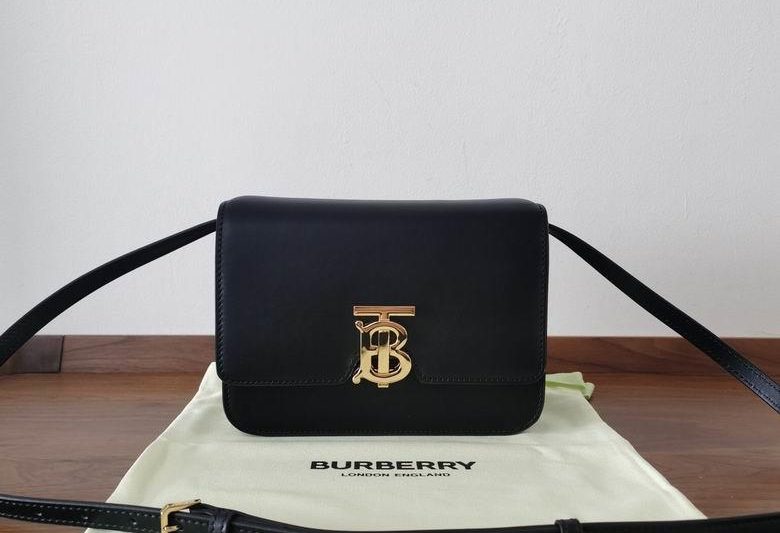 Burberry Replica Bags Burberry 21x16x6cm HQ 1