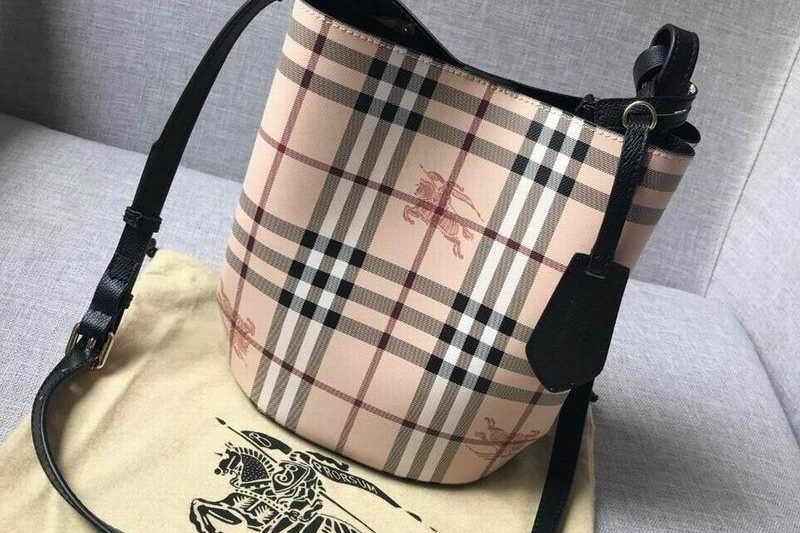 Burberry Replica Bags SH-1581 black