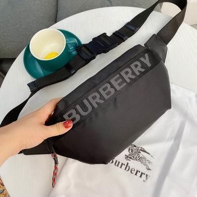 Burberry Replica Bags 8025668 31X19cm WP