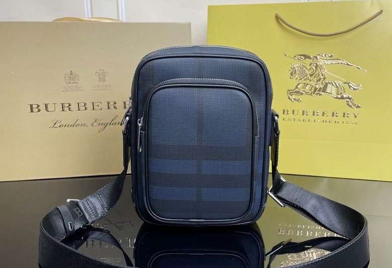 Burberry Replica Bags 6858-5 19X6X23cm WP