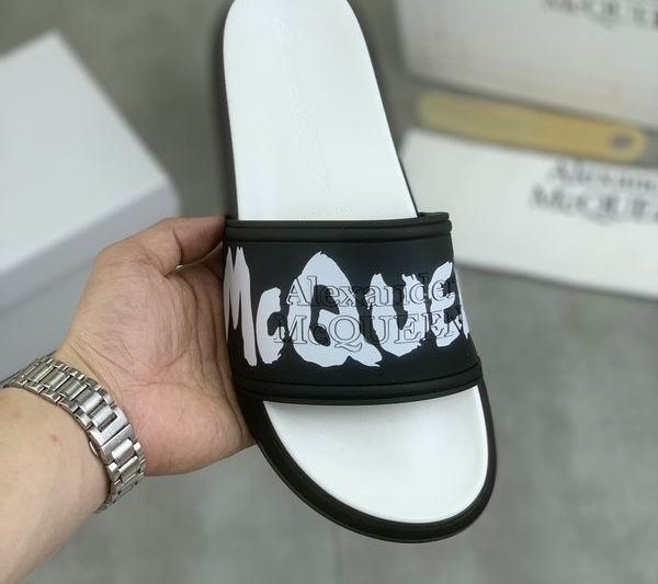 Replica Alexander McQueen Shoes size 35-46 mnw0408