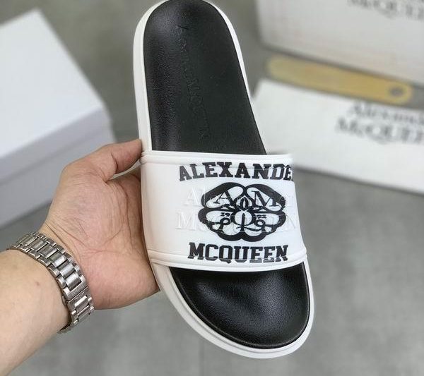Replica Alexander McQueen Shoes size 35-46 mnw0401
