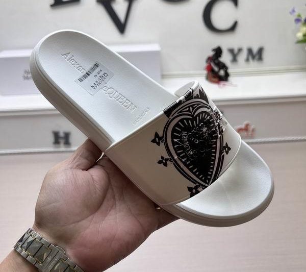 Replica Alexander McQueen Shoes size 36-45 mnw0313