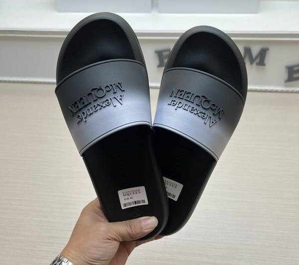 Replica Alexander McQueen Shoes size 36-45 mnw0307