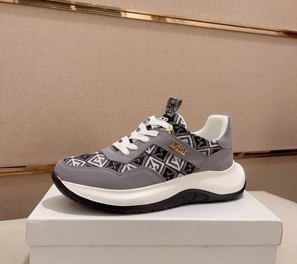Replica Dior Shoes size 38-44 hnm0162