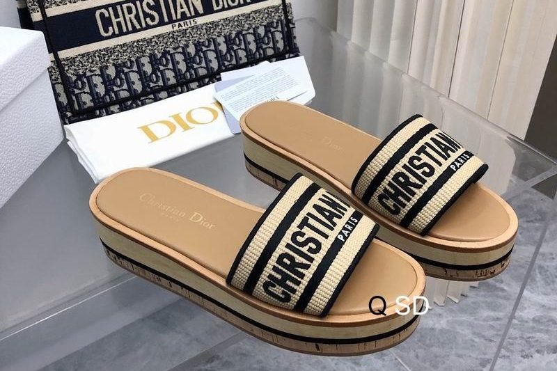Replica Dior Shoes size 35-40 SD0703