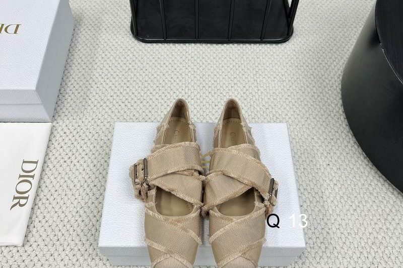 Replica Dior Shoes size 35-40 YM0301