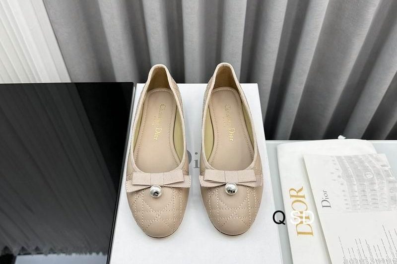 Replica Dior Shoes size 35-40 SD1203