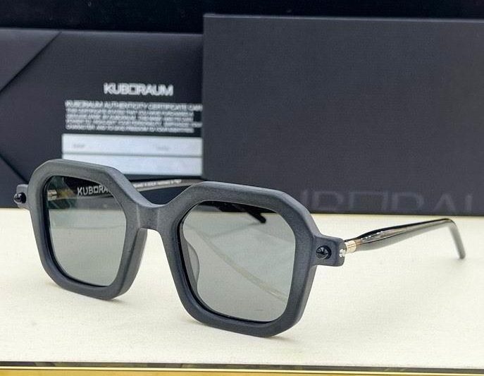 Replica Kuboraum Glasses 03smh18