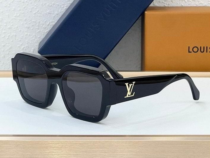 Replica LV Glasses smh199