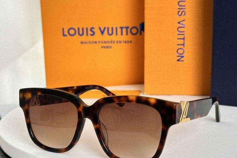 Replica LV Glasses smh125