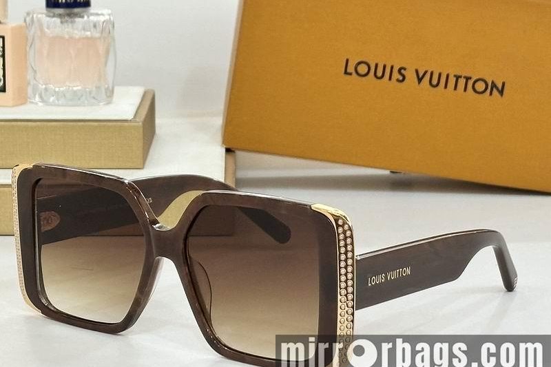 Replica LV Glasses smh108