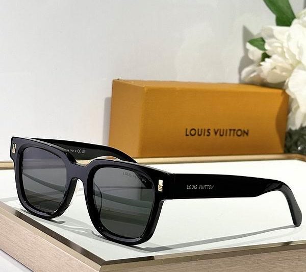 Replica LV Glasses smh107