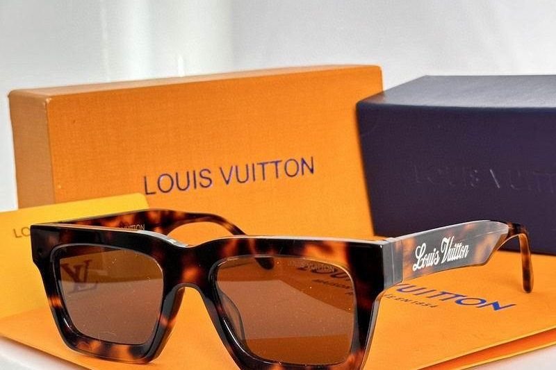 Replica LV Glasses smh79