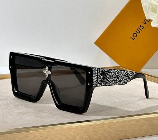Replica LV Glasses smh20