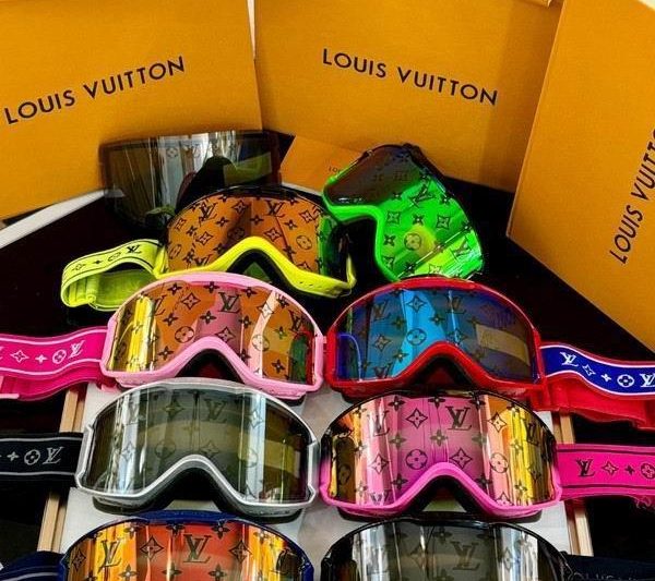 Replica LV Glasses smr126