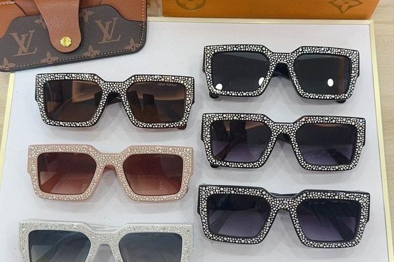 Replica LV Glasses smr124