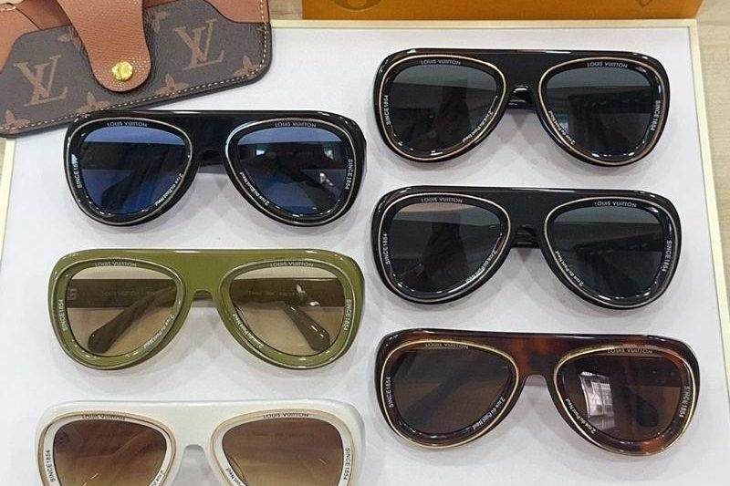 Replica LV Glasses smr115