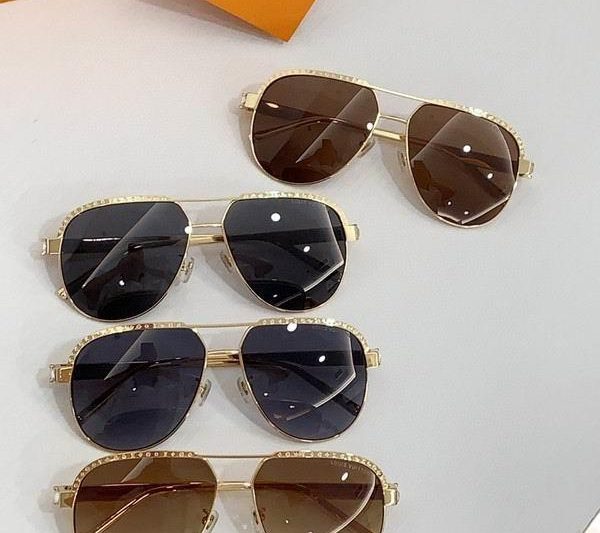 Replica LV Glasses smr49