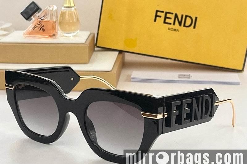 Replica Fendi Glasses smx82