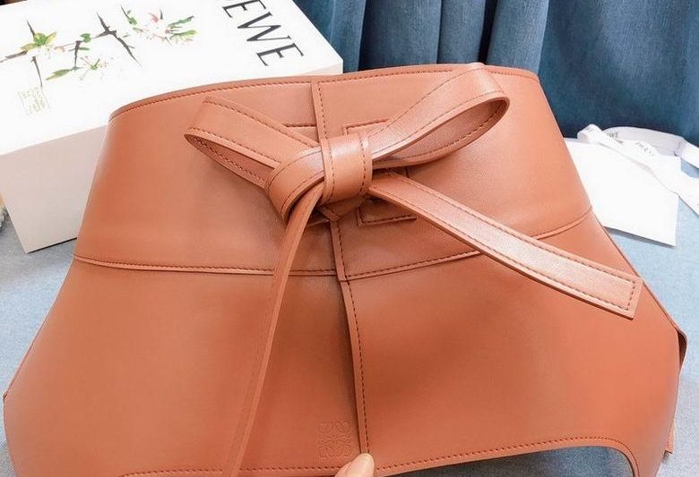 Replica Loewe 12cm 8L605