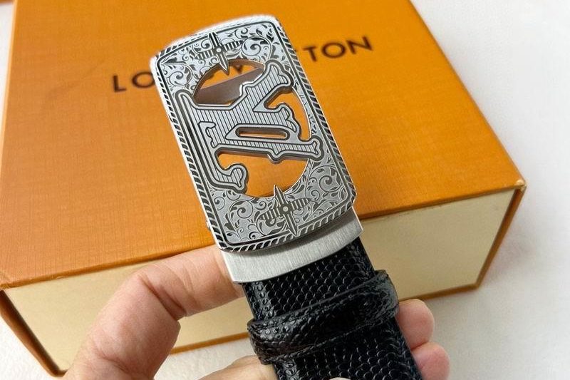 Replica LV belt 35mmX105-125cm 8L74