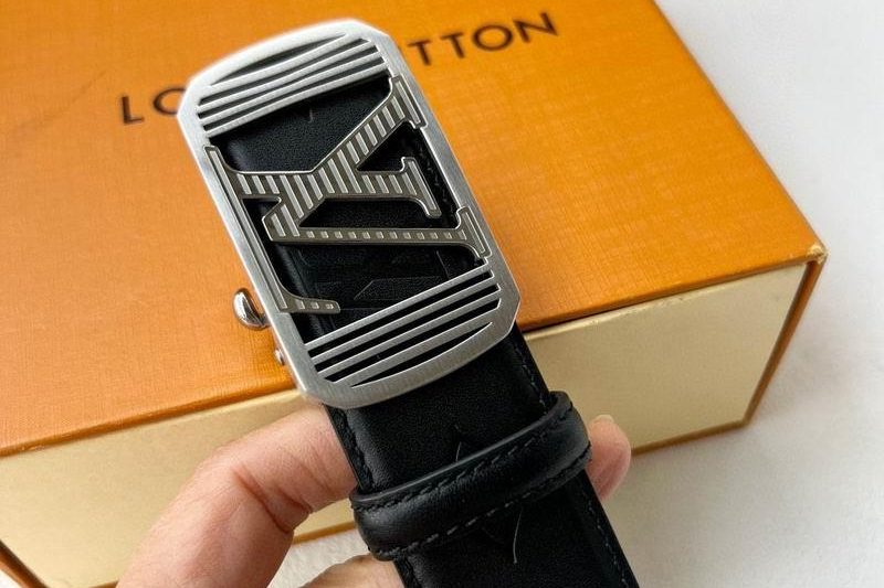 Replica LV belt 35mmX105-125cm 8L73