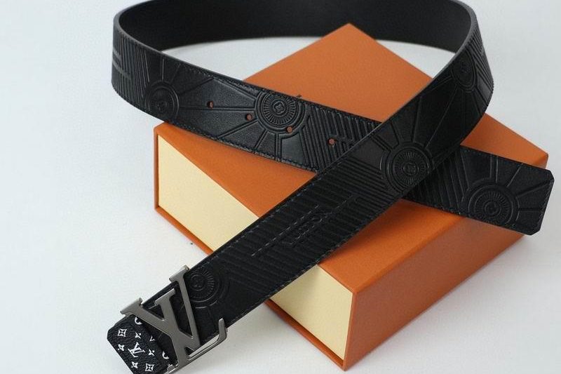 Replica LV belt 40mmX100-125cm 8L25