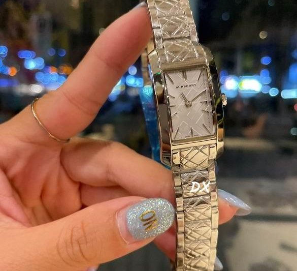 Replica Burberry 19x30x5mm 8nms12