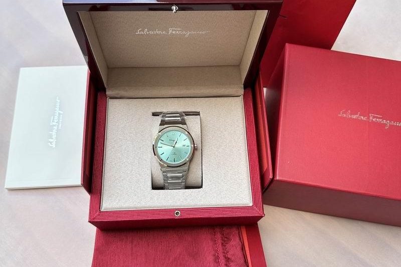 Replica Ferragamo 41mm 090950