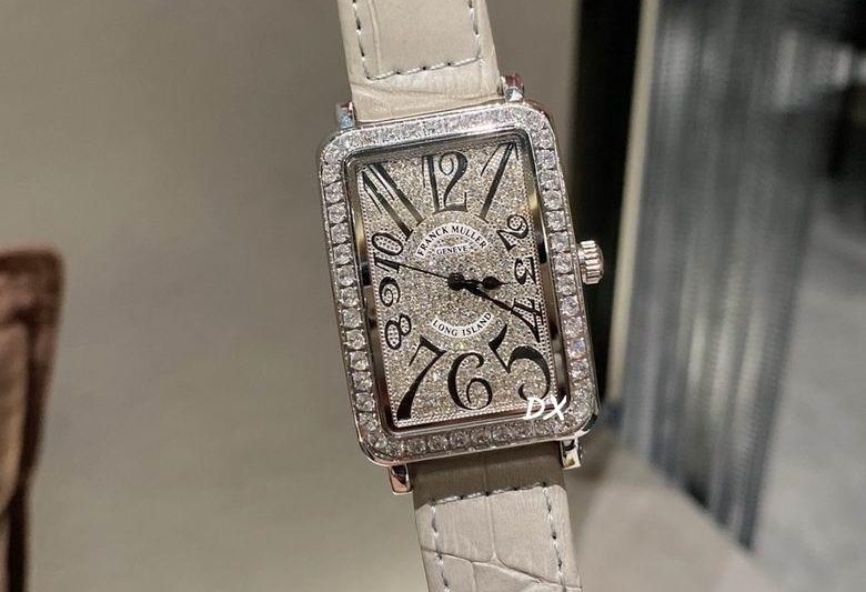 Replica Franck Muller  38x28mm 7nms49