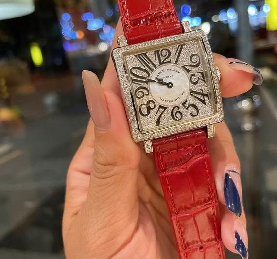 Replica Franck Muller 32X11mm M02