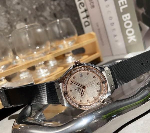 Replica Hublot 36mm 052212